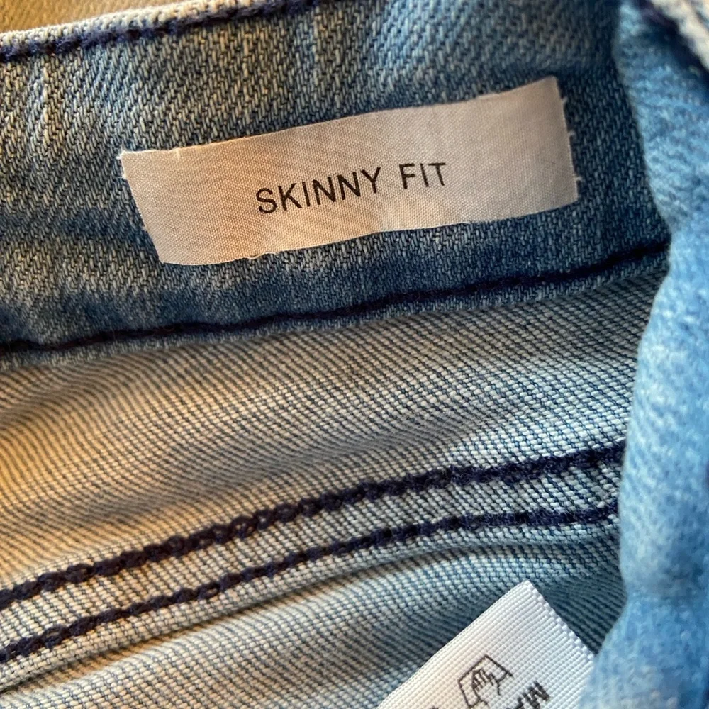Judy‎ Blue Light Wash Ankle Jeans